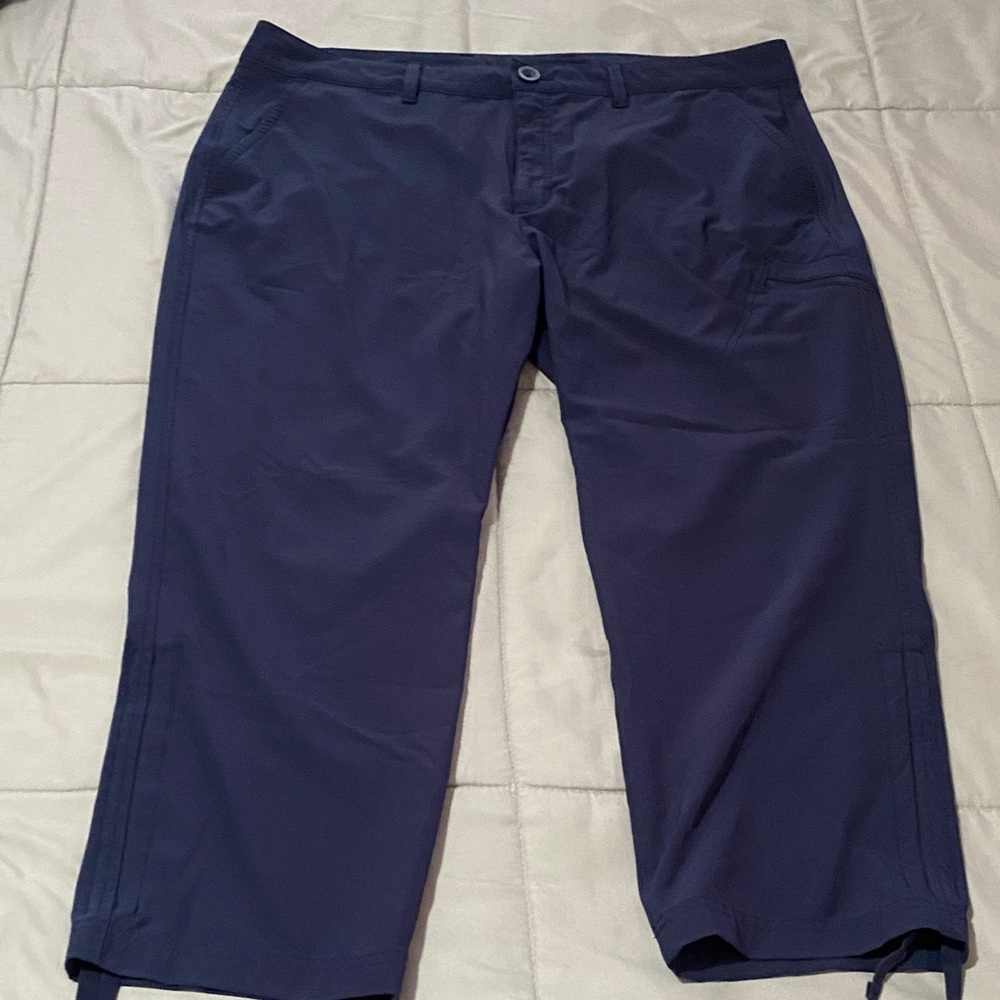 Eddie Bauer Woman’s Hiking Dark Blue Cargo Pants